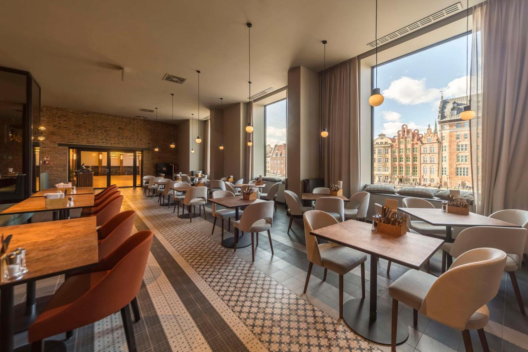 Radisson Hotel & Suites, Gdansk, Wyspa Spichrzow Esterno foto