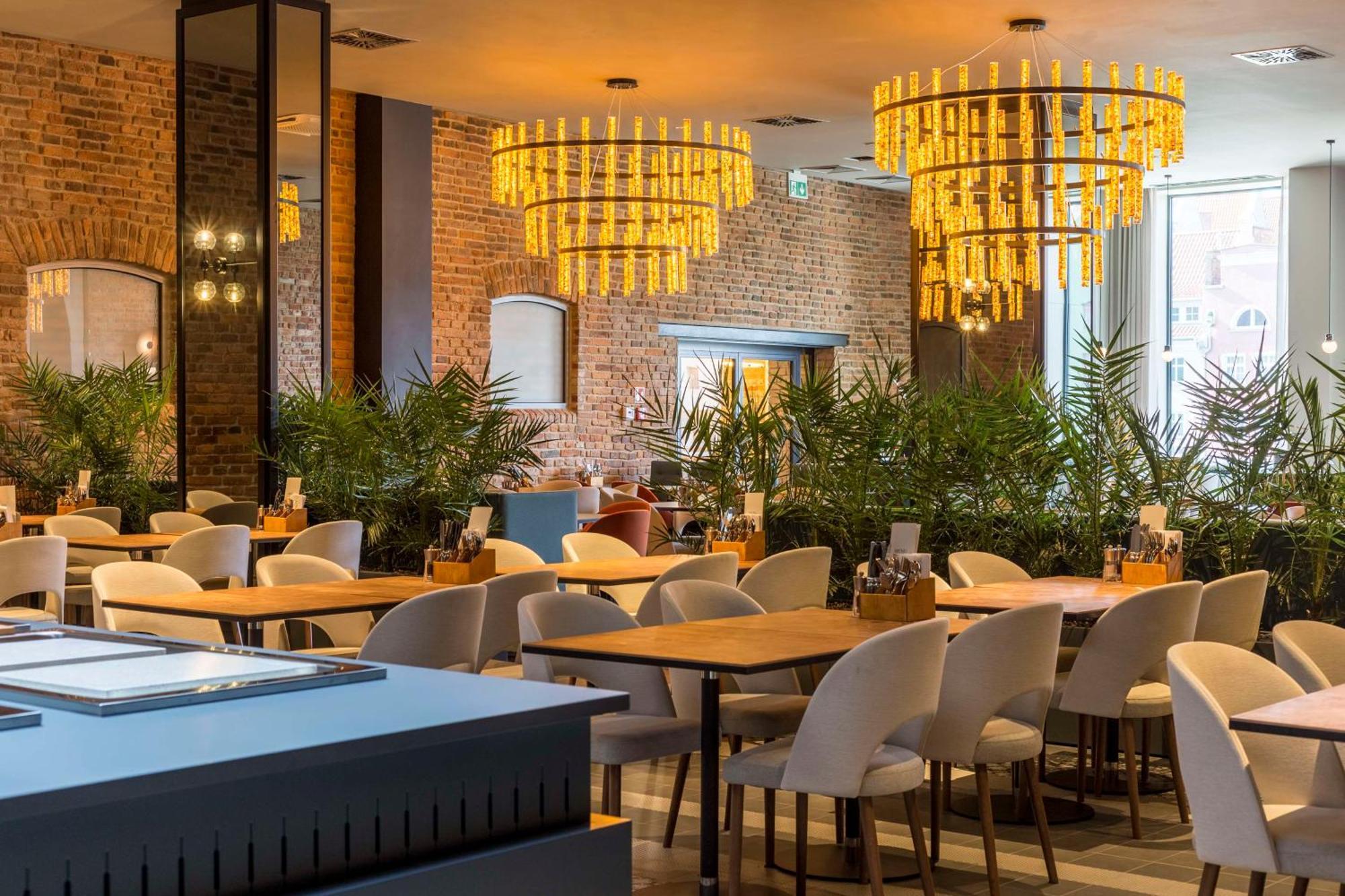 Radisson Hotel & Suites, Gdansk, Wyspa Spichrzow Esterno foto