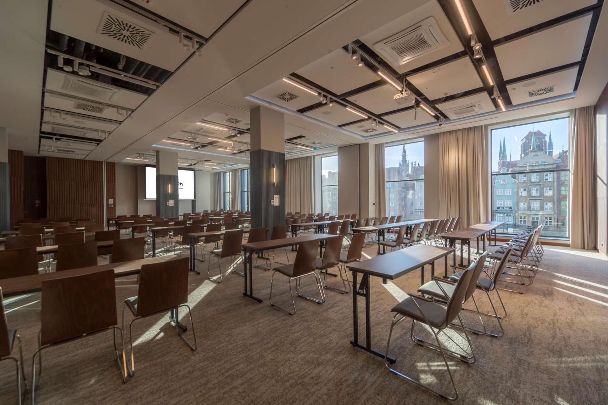 Radisson Hotel & Suites, Gdansk, Wyspa Spichrzow Esterno foto