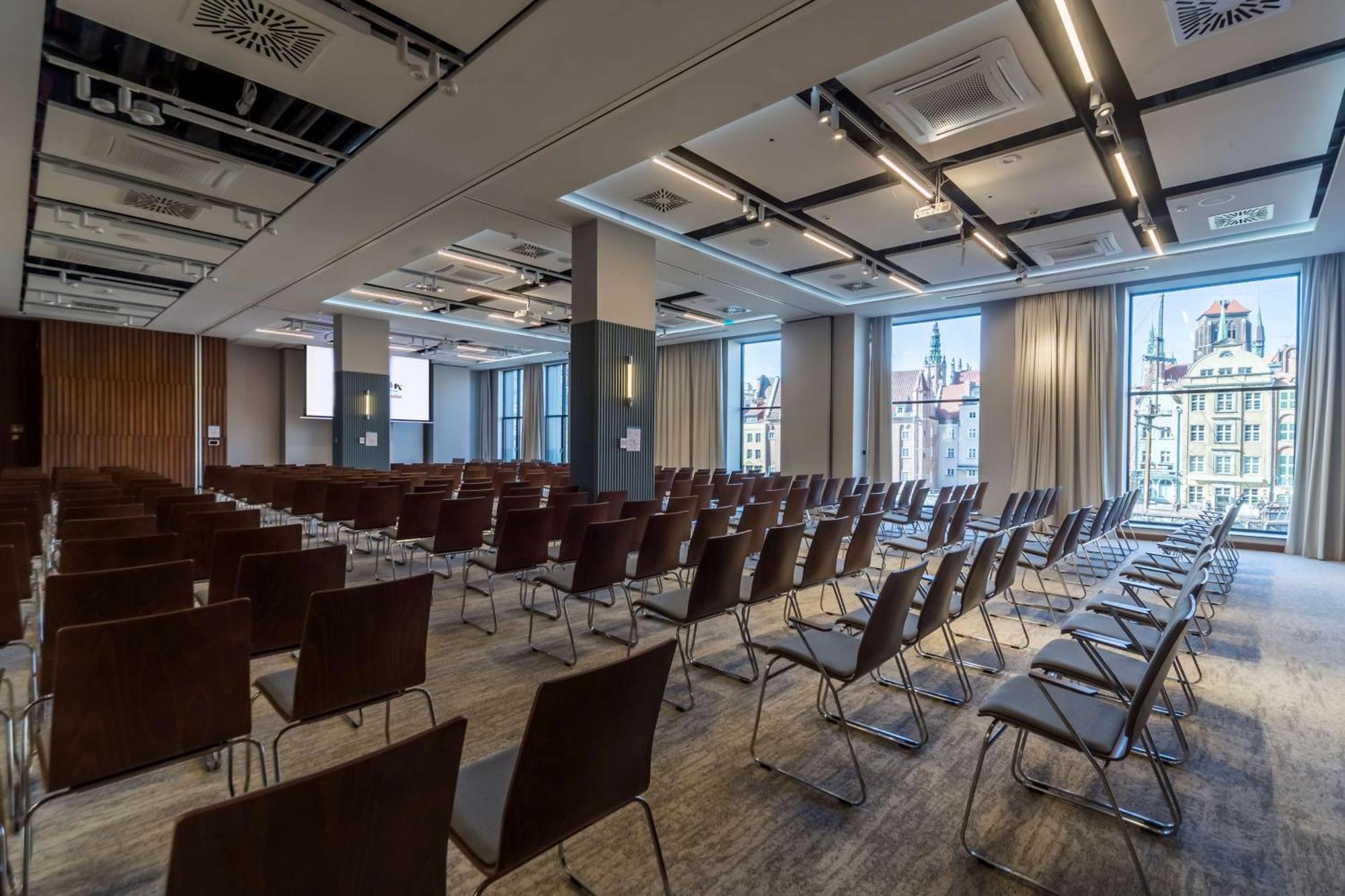 Radisson Hotel & Suites, Gdansk, Wyspa Spichrzow Esterno foto