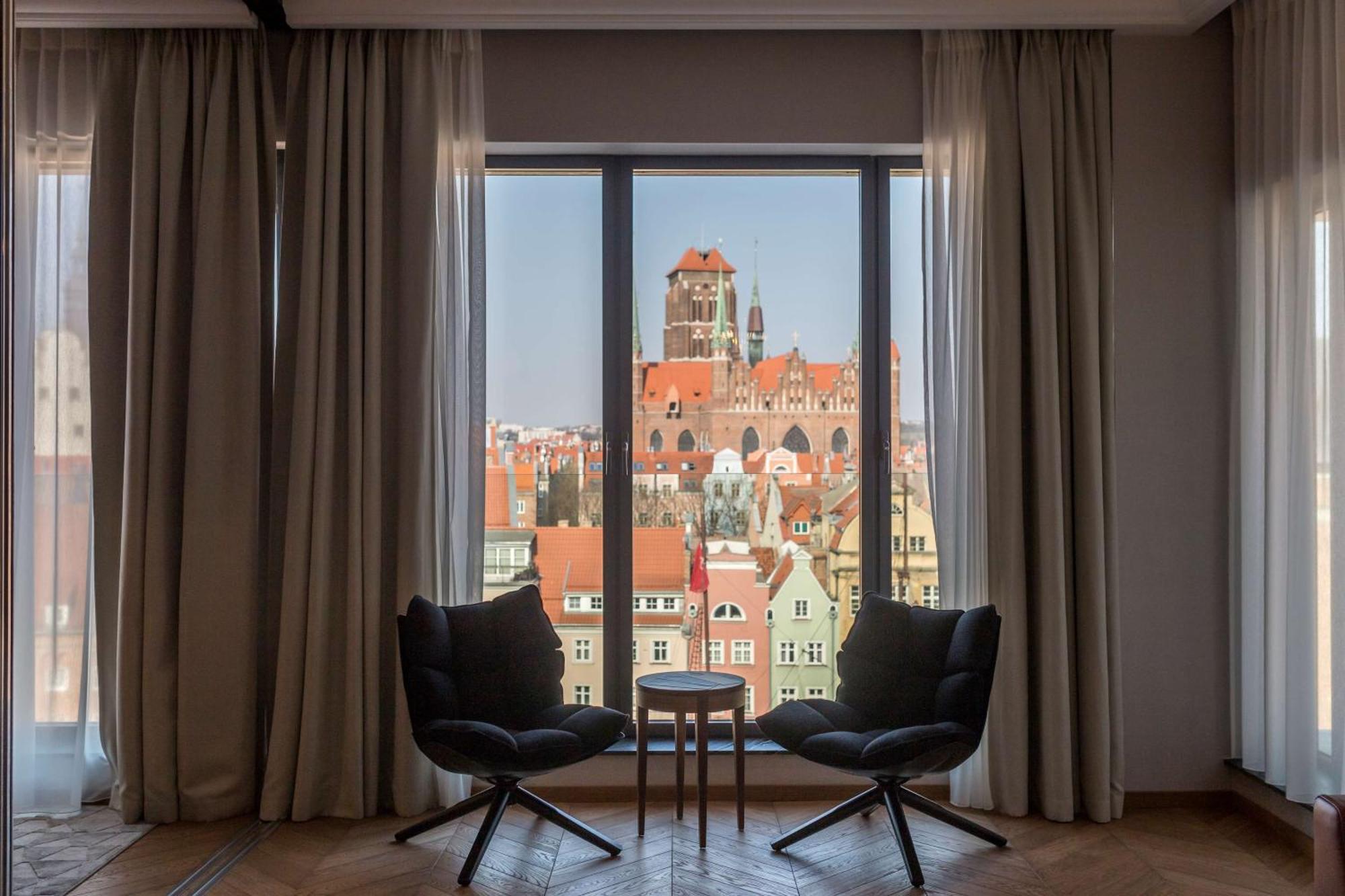 Radisson Hotel & Suites, Gdansk, Wyspa Spichrzow Esterno foto