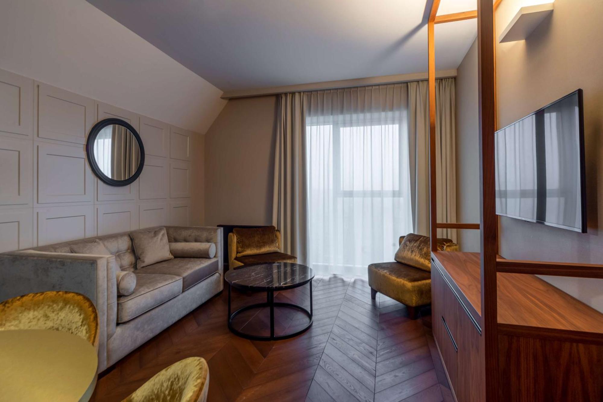 Radisson Hotel & Suites, Gdansk, Wyspa Spichrzow Esterno foto