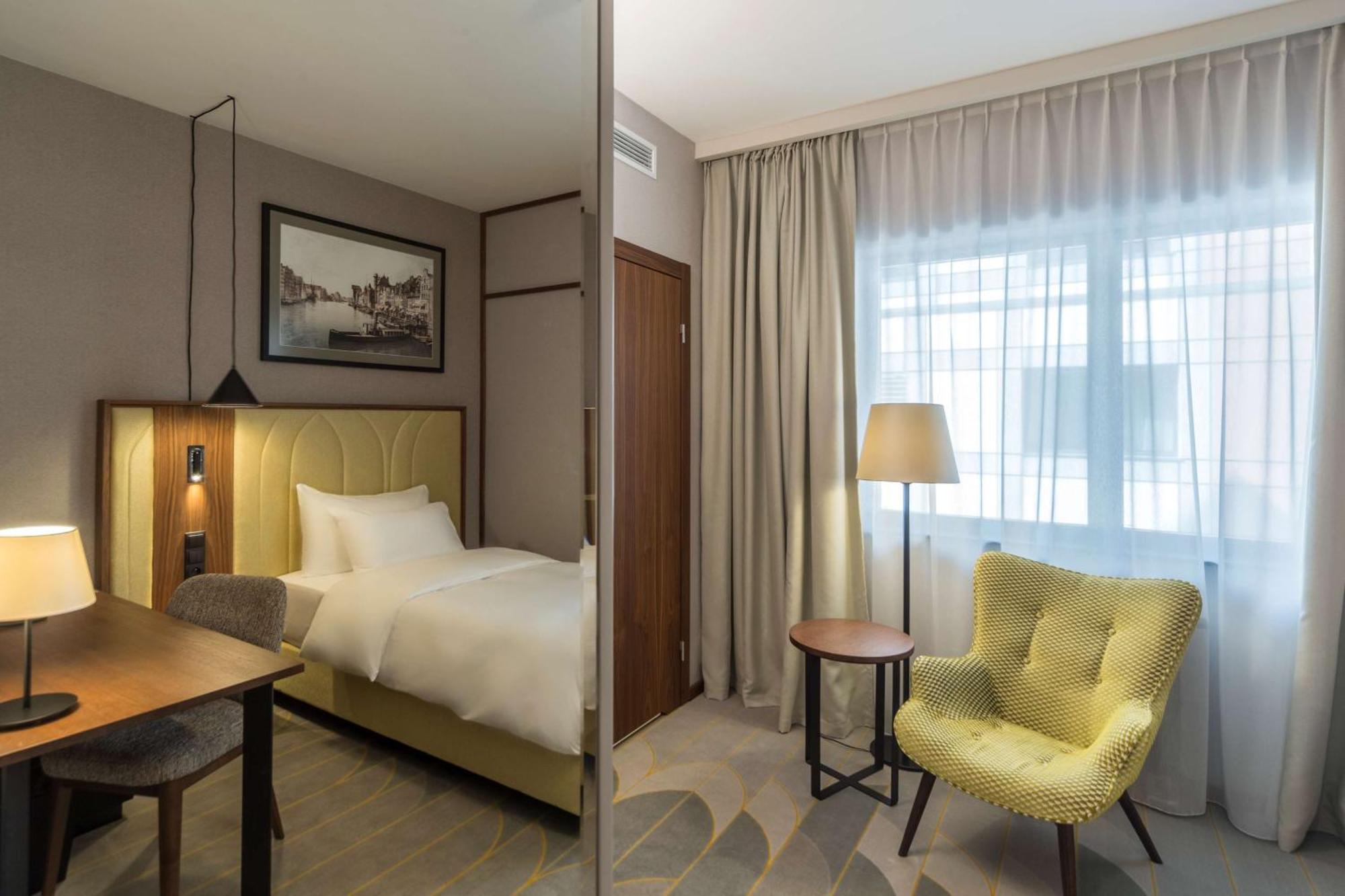 Radisson Hotel & Suites, Gdansk, Wyspa Spichrzow Esterno foto