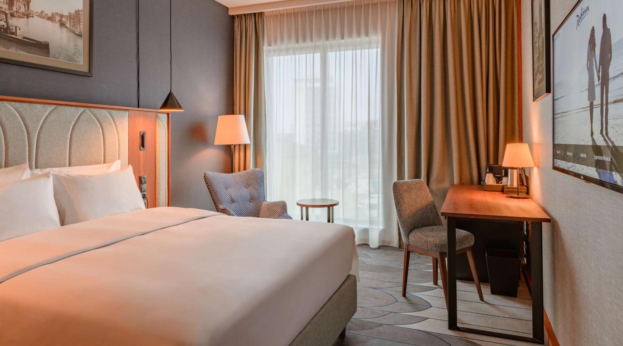 Radisson Hotel & Suites, Gdansk, Wyspa Spichrzow Esterno foto